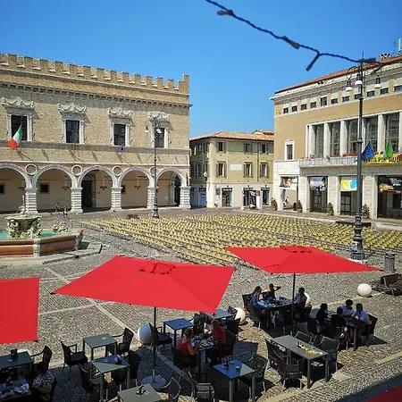 La Rondine * Пезаро